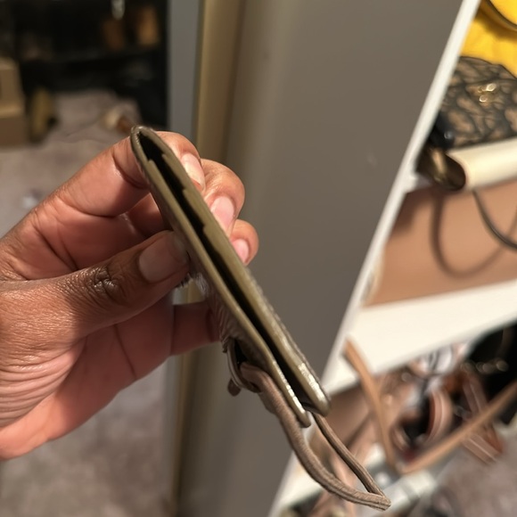 Louis Vuitton Epi Cardholder - Picture 5 of 11